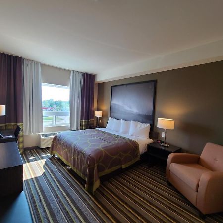 Super 8 By Wyndham Thompson Hotel Kültér fotó