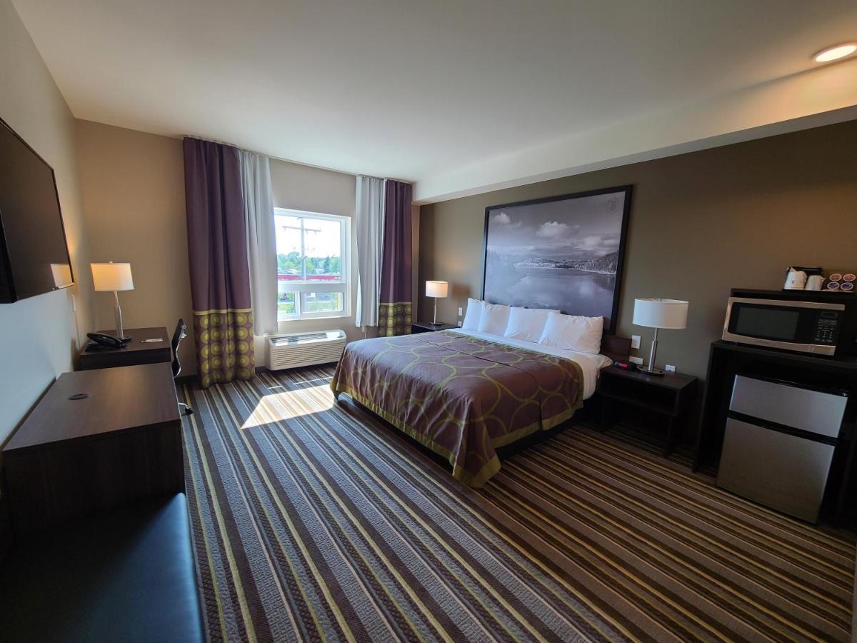 Super 8 By Wyndham Thompson Hotel Kültér fotó
