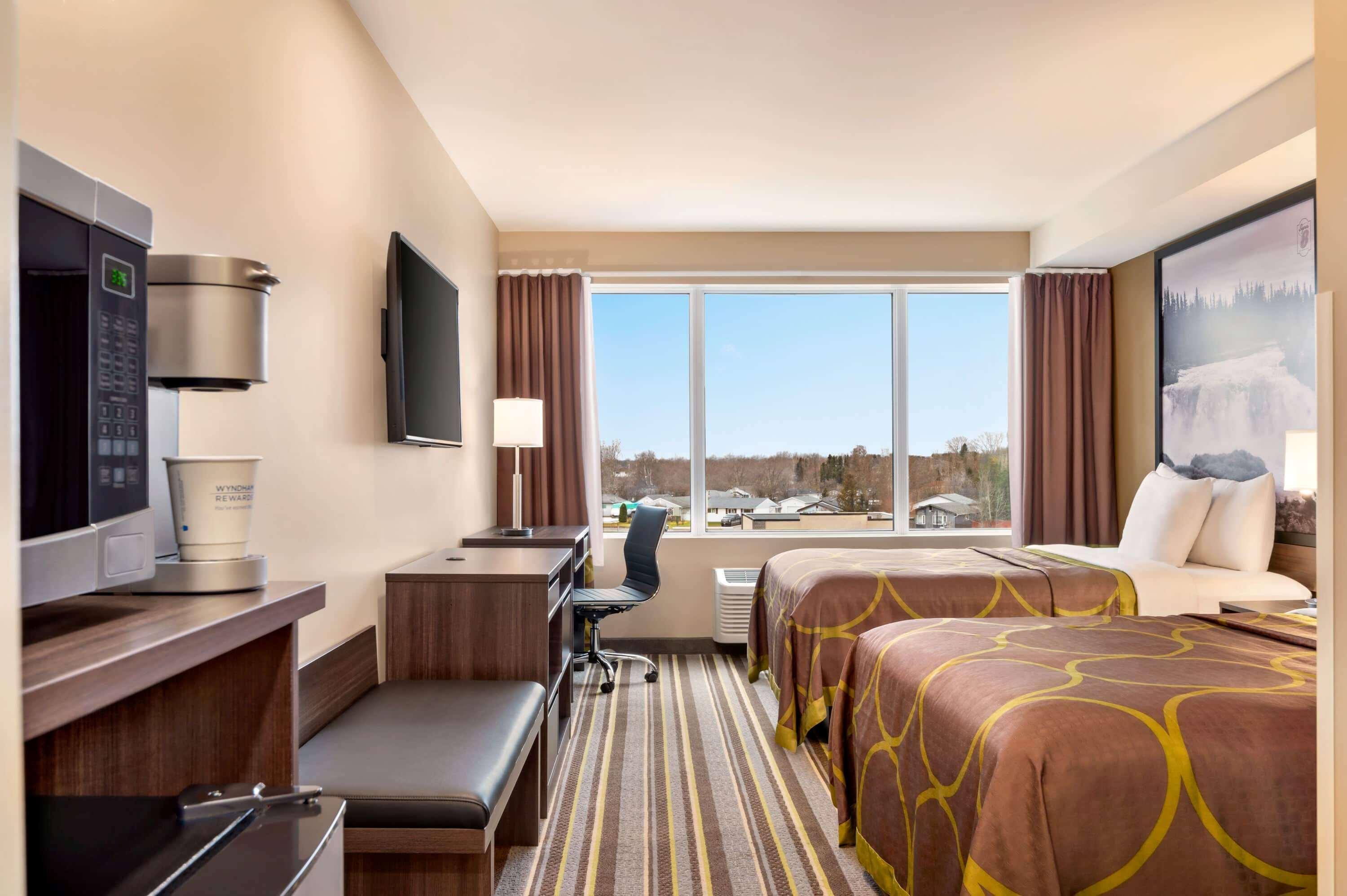Super 8 By Wyndham Thompson Hotel Kültér fotó